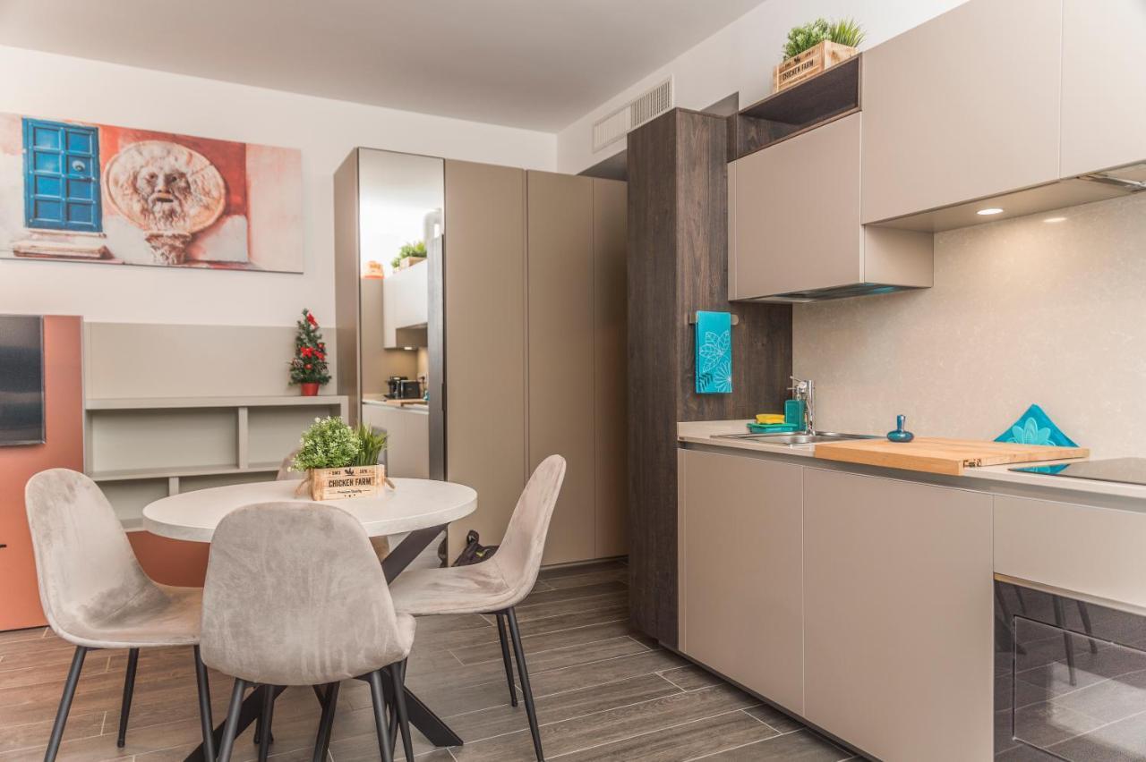 The Rabbit Hole Apartment Рим Екстериор снимка